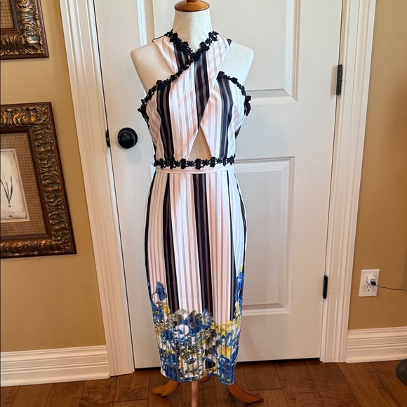 foxiedox Dresses & Skirts - foxiedox Eldora Halter Dress